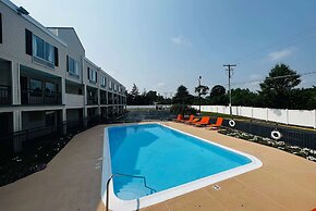 Baymont Inn and Suites by Wyndham Columbus / Near OSU