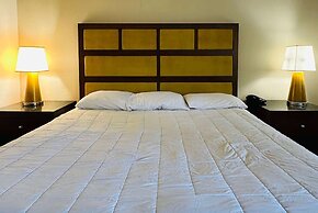 Baymont Inn and Suites by Wyndham Columbus / Near OSU