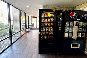 Baymont Inn and Suites by Wyndham Columbus / Near OSU