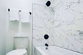 Baymont Inn and Suites by Wyndham Columbus / Near OSU