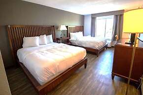 Baymont Inn and Suites by Wyndham Columbus / Near OSU