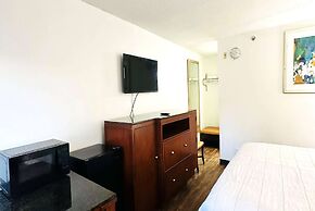 Baymont Inn and Suites by Wyndham Columbus / Near OSU