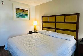 Baymont Inn and Suites by Wyndham Columbus / Near OSU