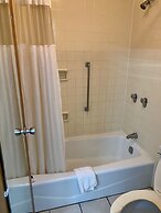 Motel 6 Marianna, FL