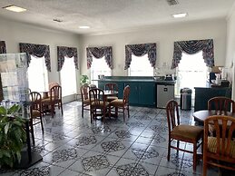 Motel 6 Marianna, FL