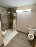 Motel 6 Marianna, FL