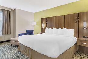 Best Western Plus New Englander