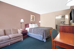 Days Inn by Wyndham Dublin GA