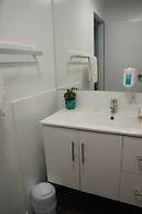 Waves Motel and Apartments