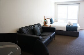 Waves Motel and Apartments