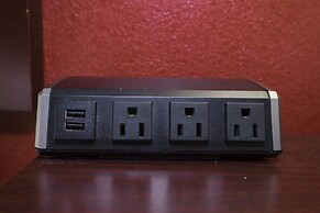 Red Roof Inn & Suites Cincinnati North - Mason