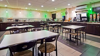 Best Western Plus Richmond Airport Hotel