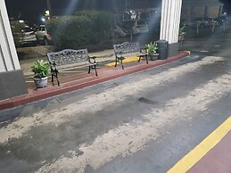 Studio 6 Suites Hinesville, GA