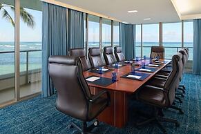 OUTRIGGER Reef Waikiki Beach Resort