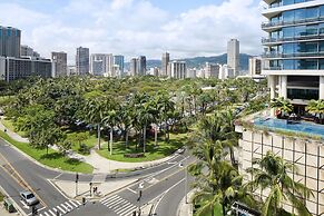 OUTRIGGER Reef Waikiki Beach Resort