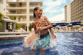 OUTRIGGER Reef Waikiki Beach Resort