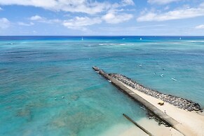 OUTRIGGER Reef Waikiki Beach Resort