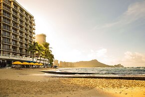 OUTRIGGER Reef Waikiki Beach Resort