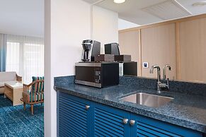 OUTRIGGER Reef Waikiki Beach Resort