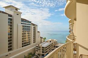OUTRIGGER Reef Waikiki Beach Resort