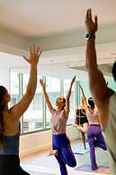 OUTRIGGER Reef Waikiki Beach Resort