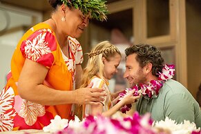 OUTRIGGER Reef Waikiki Beach Resort