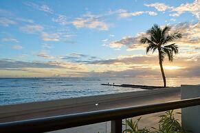 OUTRIGGER Reef Waikiki Beach Resort