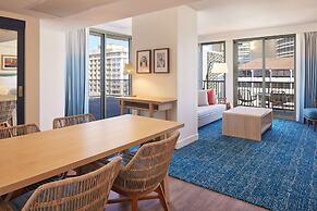 OUTRIGGER Reef Waikiki Beach Resort