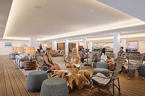 OUTRIGGER Reef Waikiki Beach Resort