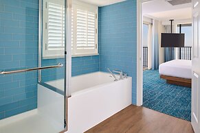 OUTRIGGER Reef Waikiki Beach Resort