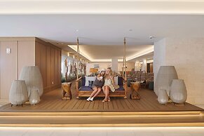 OUTRIGGER Reef Waikiki Beach Resort