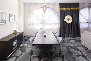 Saint Kate - The Arts Hotel