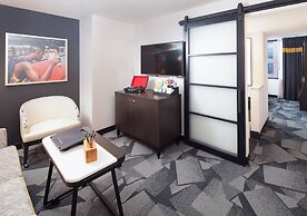 Saint Kate - The Arts Hotel