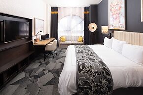 Saint Kate - The Arts Hotel