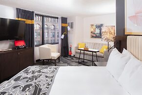 Saint Kate - The Arts Hotel