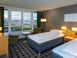 Mövenpick Hotel Nuernberg Airport