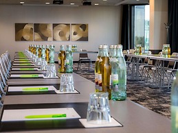 Mövenpick Hotel Nuernberg Airport