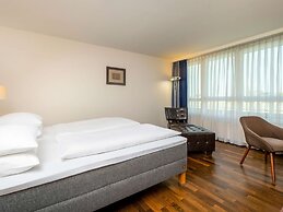 Mövenpick Hotel Nuernberg Airport