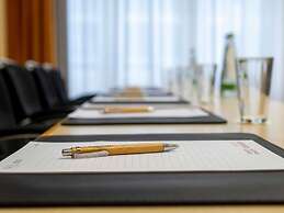 Mövenpick Hotel Nuernberg Airport