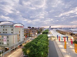 Mövenpick Hotel Nuernberg Airport