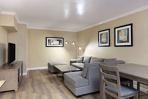 Travelodge by Wyndham Monterey Bay