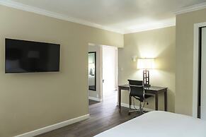 Travelodge by Wyndham Monterey Bay