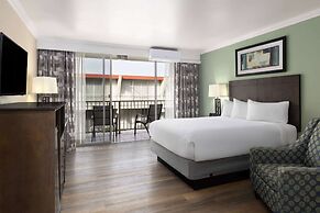 Travelodge by Wyndham Monterey Bay