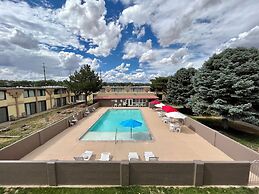 Brentwood Inn & Garden