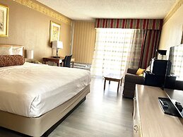 Brentwood Inn & Garden