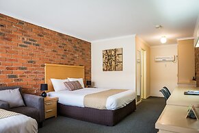 Australian Settlers Motor Inn