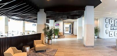 South Shore Harbour Resort & Conference Center