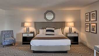 South Shore Harbour Resort & Conference Center