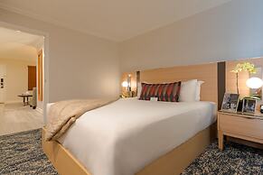 Executive Suites Hotel Metro Vancouver