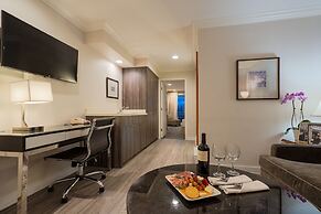 Executive Suites Hotel Metro Vancouver